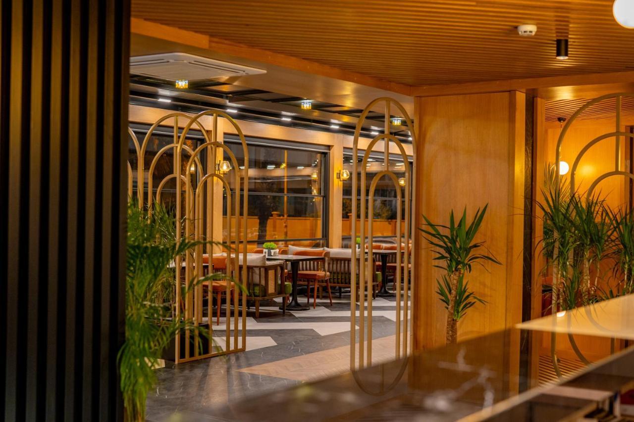 Perast City Hotel Анталия Екстериор снимка
