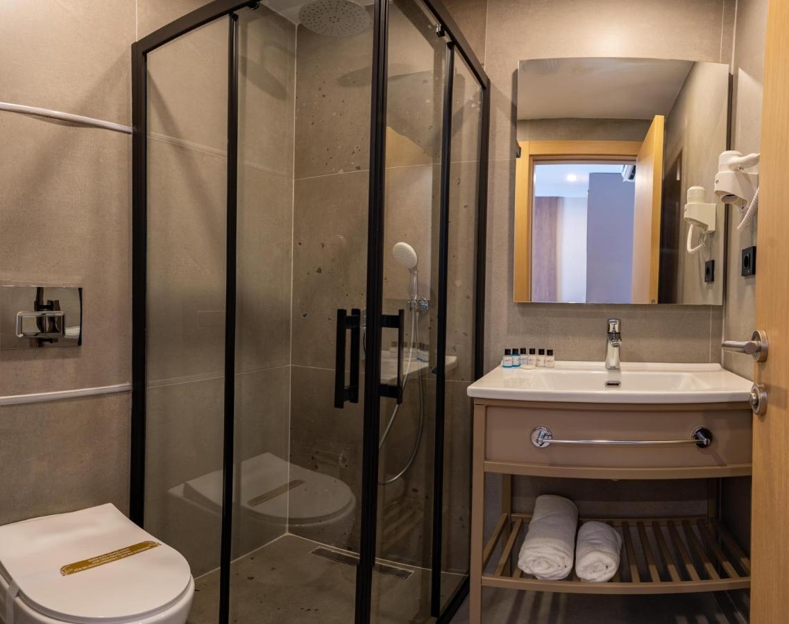 Perast City Hotel Анталия Екстериор снимка